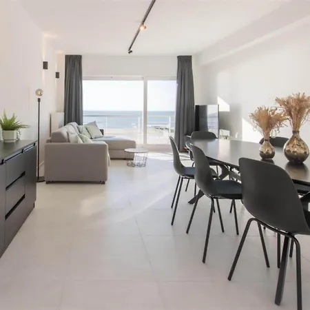Great With View Οστένδη